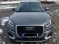 Gebraucht Audi Q2 Design 150 PS (110 kW) 2018 Grau SUV