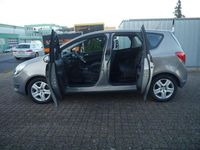 Gebraucht Opel Meriva Edition 140 PS (102 kW) 2015 Braun Van / Kleinbus
