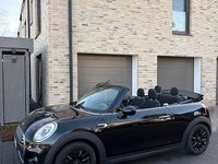 Käytetty Mini One Cabriolet 102 HP (75 kW) 2017 Musta Avoauto