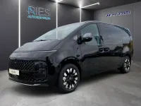 Neu Hyundai Staria Signature 224 PS (164 kW) 2025 Schwarz Van / Kleinbus