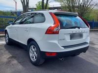 gebraucht Volvo XC60 D3 AWD Geartronic Kinetic Kinetic