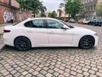 Second-hand Alfa Romeo Giulia 150 CP (110 kW) 2016 Alb Berlinǎ