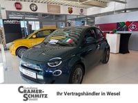 Neu Fiat 500 65 PS (47 kW) 2026 Grün Limousine