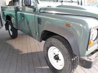 Gebraucht Land Rover Defender 122 PS (89 kW) 2010 Grün Pickup