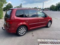 Gebraucht VW Touran 140 PS (102 kW) 2011 Rot Van / Kleinbus