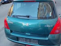 Gebraucht Suzuki Swift Club 92 PS (67 kW) 2005 Grün Kleinwagen