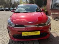 Gebraucht Kia Rio Edition 7 84 PS (61 kW) 2023 Rot Limousine
