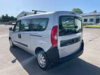 Gebraucht Opel Combo 105 PS (77 kW) 2018 Silber Van / Kleinbus