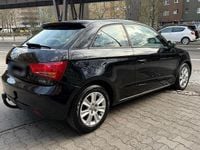 Gebraucht Audi A1 Attraction 122 PS (89 kW) 2011 Schwarz Kleinwagen