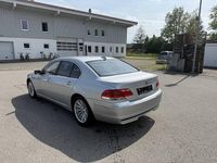 Gebraucht BMW 750 367 PS (269 kW) 2006 Silber Limousine