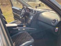 Gebraucht Mercedes ML500 306 PS (225 kW) 2007 Silber SUV