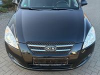 Gebraucht Kia Ceed EX 109 PS (80 kW) 2009 Schwarz Kleinwagen