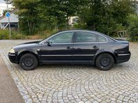 Gebraucht VW Passat 131 PS (96 kW) 2002 Schwarz Limousine