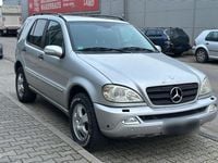Gebraucht Mercedes ML270 163 PS (119 kW) 2004 Silber SUV