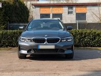 Gebraucht BMW 320 Advantage 190 PS (139 kW) 2020 Grau Kombi