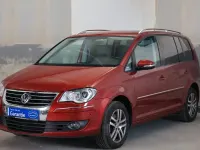 Gebraucht VW Touran Highline 170 PS (125 kW) 2010 Rot Van / Kleinbus