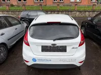Gebraucht Ford Fiesta Trend 82 PS (60 kW) 2010 Beige Limousine