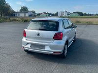 Gebraucht VW Polo 90 PS (66 kW) 2015 Silber Kleinwagen