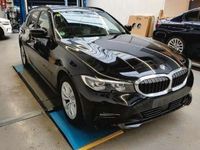 gebraucht BMW 318 d Aut/LCProf/St&Go/ParkSys/SportSitz/KeyLesGo