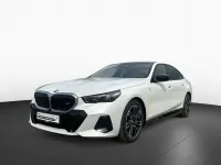 Gebraucht BMW i5 Shadowline 442 kW (601 PS) 2025 Mineralweiß (weiß) Limousine