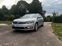 Gebraucht VW Passat 140 PS (102 kW) 2011 Silber Kombi