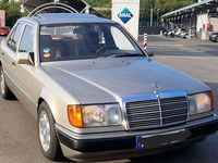 Gebraucht Mercedes E230 132 PS (97 kW) 1990 Grau Limousine