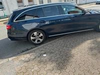 Gebraucht Mercedes 220 194 PS (142 kW) 2019 Blau Kombi