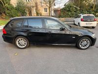 Gebraucht BMW 320 184 PS (135 kW) 2011 Schwarz Kombi