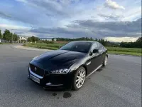 Gebraucht Jaguar XE R-Sport 179 PS (131 kW) 2017 Schwarz Limousine