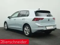 Gebraucht VW Golf VIII Life 116 PS (85 kW) 2025 Blau Limousine