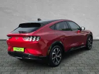 Gebraucht Ford Mustang Mach-E 197 kW (269 PS) 2022 Lucidrot met SUV