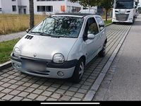 Second-hand Renault Twingo 75 CP (55 kW) 2001 Argintiu Hatchback