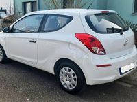 Gebraucht Hyundai i20 Edition 86 PS (63 kW) 2014 Weiß Kleinwagen