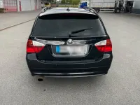 Gebraucht BMW 320 163 PS (119 kW) 2006 Schwarz Kombi
