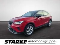 Gebraucht Seat Arona FR 110 PS (80 kW) 2023 Rot (reinrot / mitternachtsschwarz) SUV