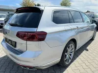 Gebraucht VW Passat Elegance 200 PS (147 kW) 2022 Silber Kombi
