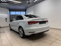 Gebraucht Audi A3 Sport 116 PS (85 kW) 2019 Weiß Limousine