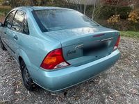 Gebraucht Ford Focus 100 PS (73 kW) 2001 Blau Limousine