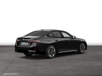 Gebraucht BMW 550e M Sport 489 PS (359 kW) 2024 Schwarz Limousine