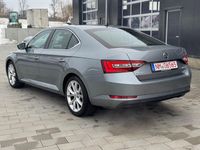 Gebraucht Skoda Superb Style 179 PS (131 kW) 2016 Grau Limousine