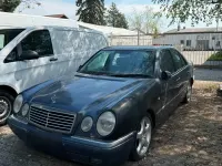 Gebraucht Mercedes E430 279 PS (205 kW) 1998 Blau Limousine