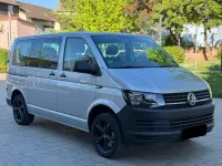 Gebraucht VW Transporter 150 PS (110 kW) 2018 Silber Van