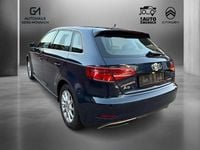 Gebraucht Audi e-tron 204 PS (150 kW) 2017 Cosmos blue SUV