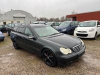 Gebraucht Mercedes C180 Classic 129 PS (94 kW) 2002 Schwarz Kombi