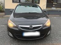 Gebraucht Opel Astra 164 PS (120 kW) 2011 Schwarz Kombi