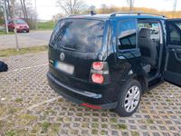 Gebraucht VW Touran 140 PS (102 kW) 2010 Schwarz Van / Kleinbus