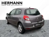 Gebraucht Renault Clio III 75 PS (55 kW) 2012 Stahlgrau metallic (grau) Kleinwagen