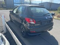 Gebraucht Peugeot 206 Basis 60 PS (44 kW) 2010 Schwarz Kleinwagen