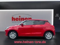 Gebraucht Suzuki Swift Comfort 83 PS (61 kW) 2022 Rot Kleinwagen