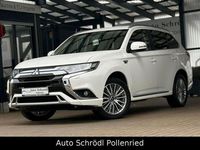 Gebraucht Mitsubishi Outlander P-HEV Spirit 224 PS (164 kW) 2021 Weiß SUV